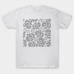 Elegant lace floral with swirls, roses, tulips, leaves, berries. T-Shirt